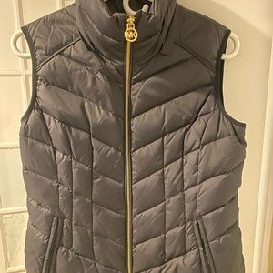Black puffer vest